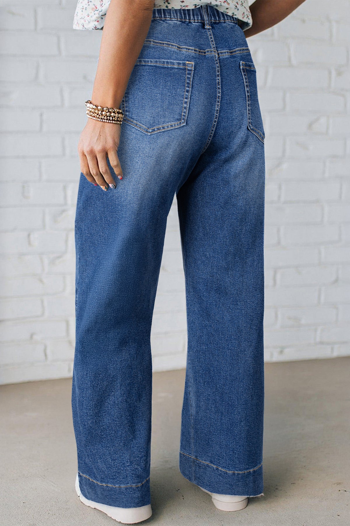 Acid Wash Plus Size Jeans (2 Colors Available)
