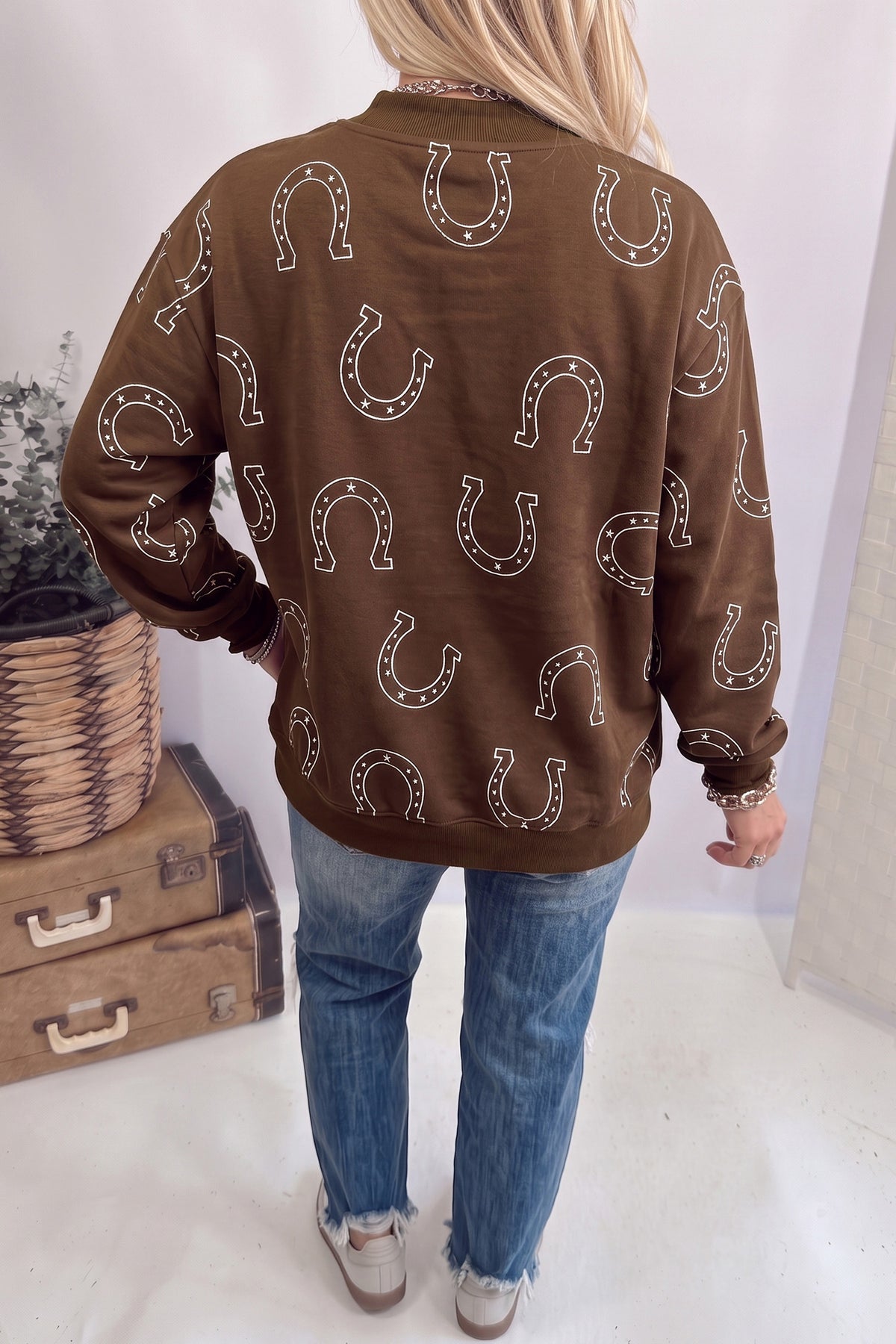Horseshoe Pullover Sweatshirt (2 Colors Available)